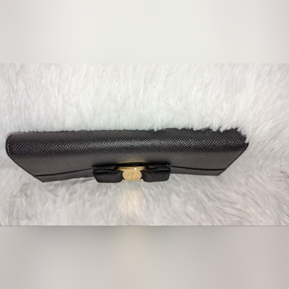 Salvatore Ferragamo Vara Ribbon Flat Long Wallet Black Gold EUC - Picture 7 of 13